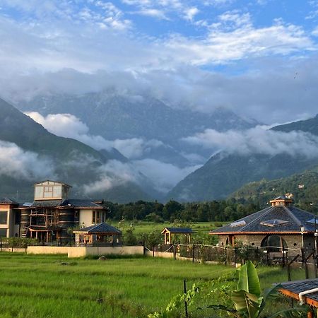 Osho Himalayas Wellness Resort Кангра Екстериор снимка