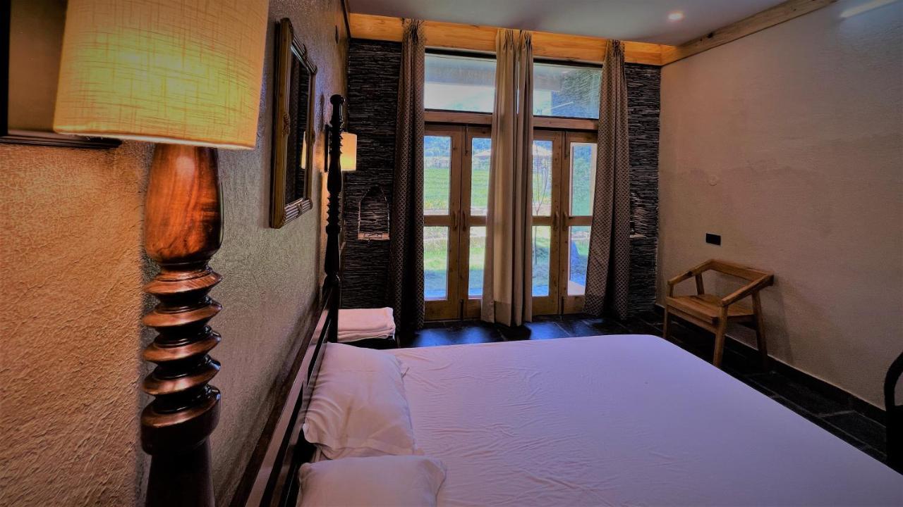 Osho Himalayas Wellness Resort Кангра Екстериор снимка