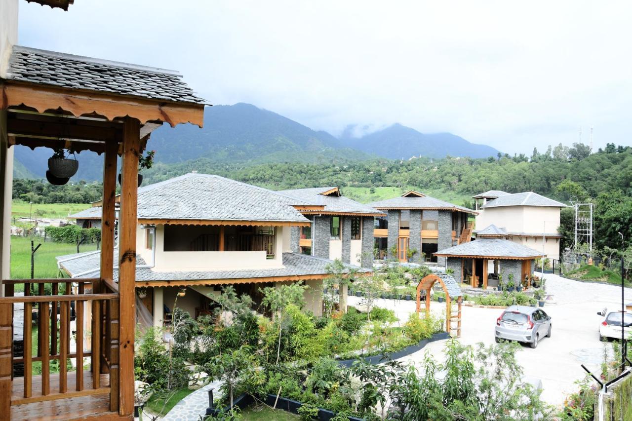 Osho Himalayas Wellness Resort Кангра Екстериор снимка
