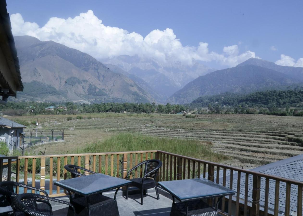 Osho Himalayas Wellness Resort Кангра Екстериор снимка