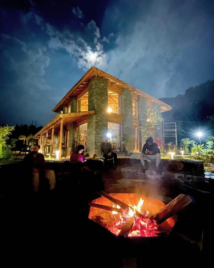 Osho Himalayas Wellness Resort Кангра Екстериор снимка