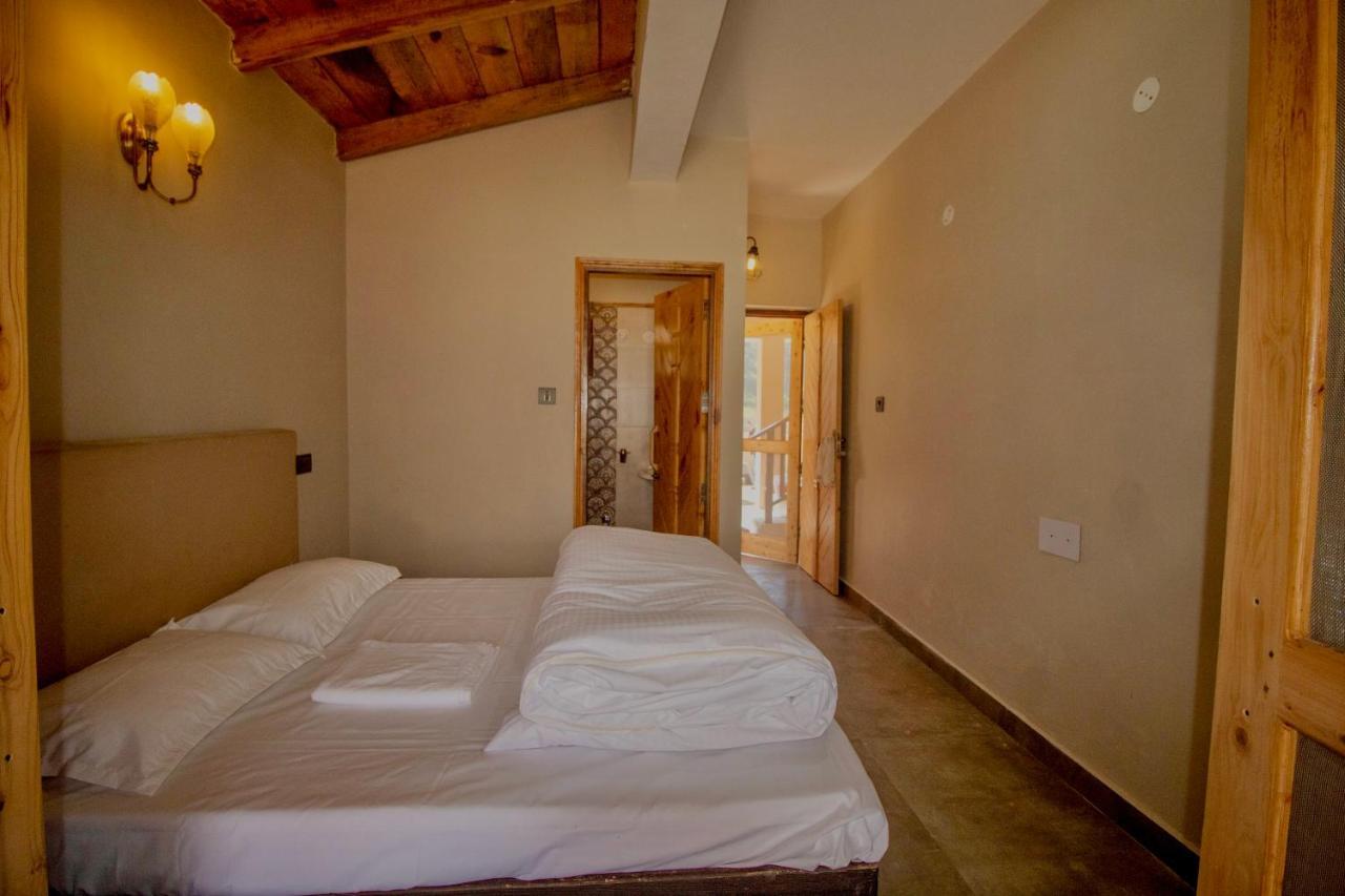 Osho Himalayas Wellness Resort Кангра Екстериор снимка