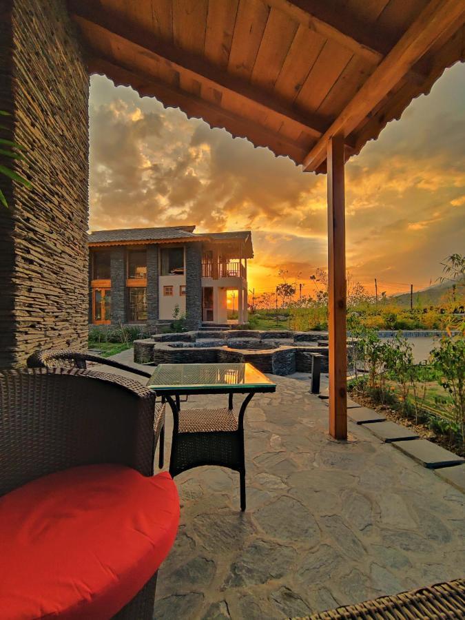 Osho Himalayas Wellness Resort Кангра Екстериор снимка