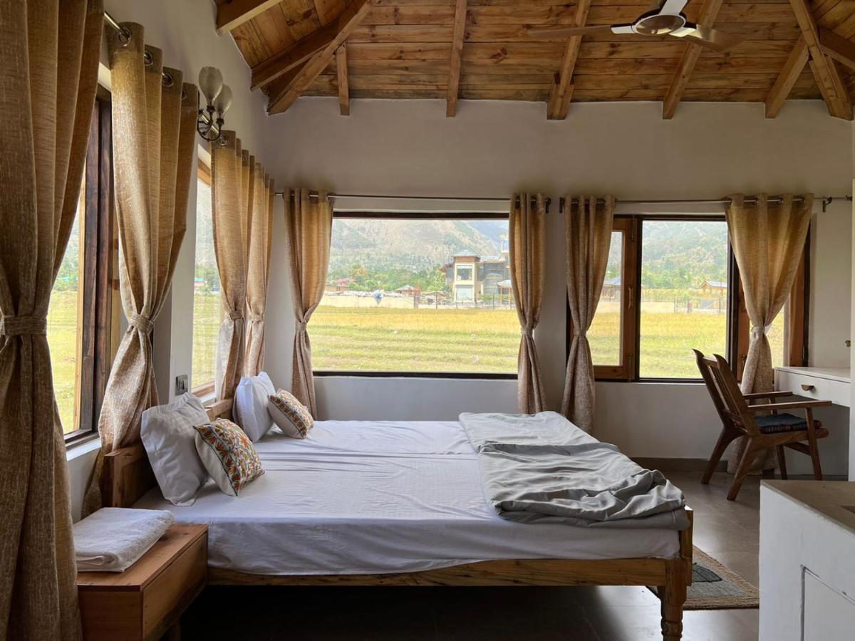 Osho Himalayas Wellness Resort Кангра Екстериор снимка