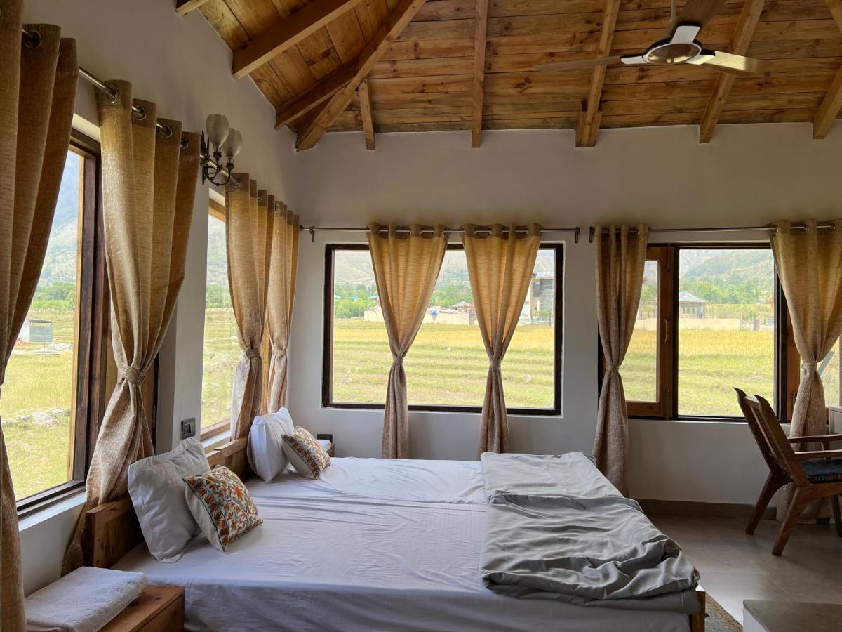Osho Himalayas Wellness Resort Кангра Екстериор снимка