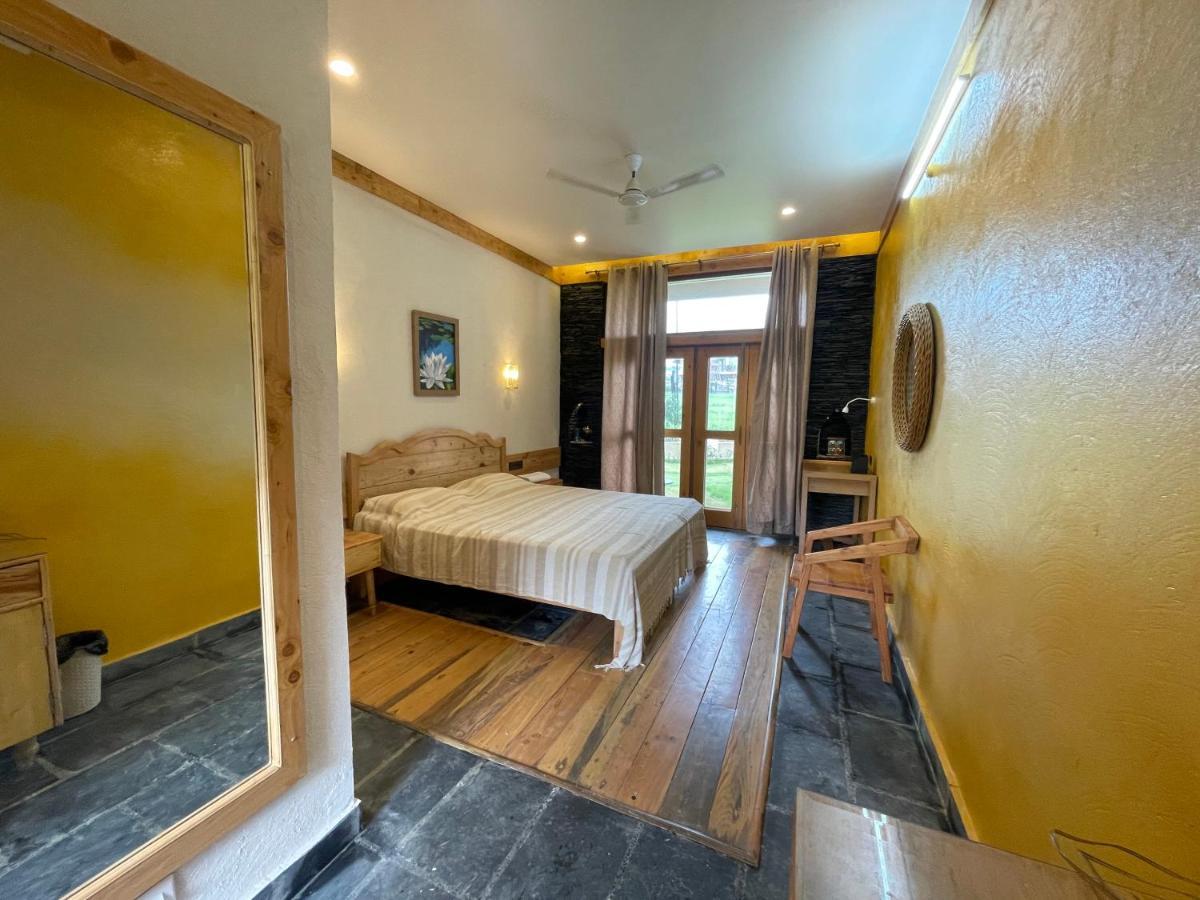 Osho Himalayas Wellness Resort Кангра Екстериор снимка