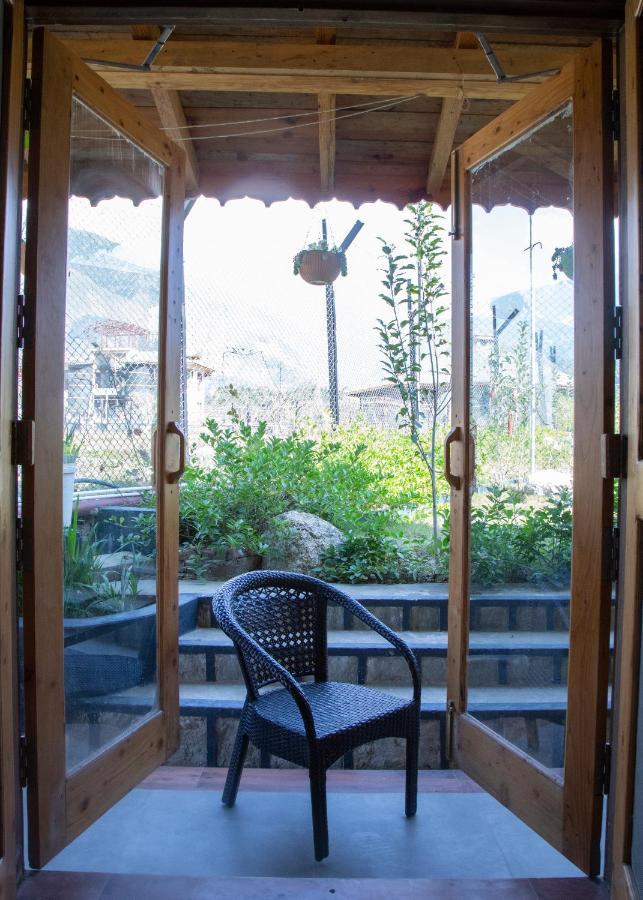 Osho Himalayas Wellness Resort Кангра Екстериор снимка