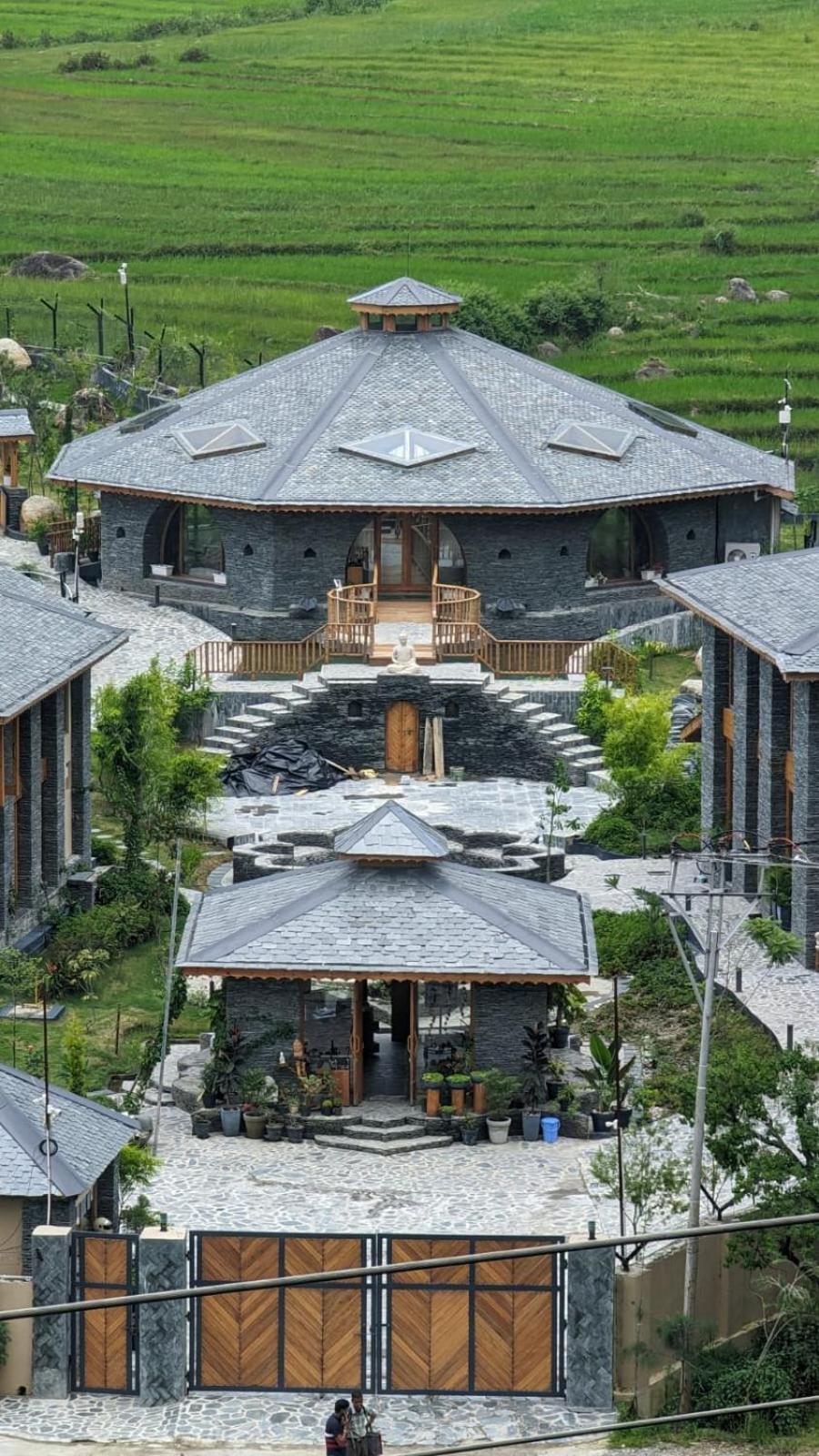 Osho Himalayas Wellness Resort Кангра Екстериор снимка